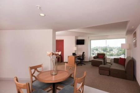 Hampton by Hilton Guadalajara Expo - 51