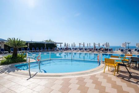 Mediterranean Beach Resort - 20