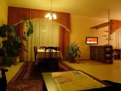 На Садовой - 8