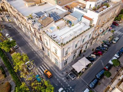 Caportigia Boutique - 44