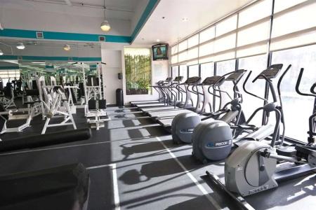 Crystal Beach Suites Oceanfront - 18
