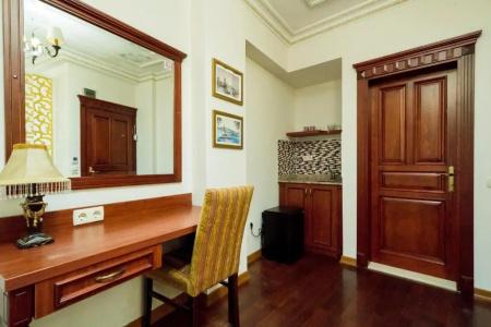 Atam Suites - 218
