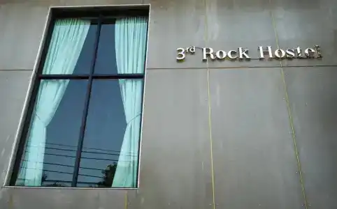 Third Rock - 32