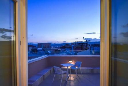 Consolato Boutique - 14