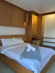 Hugger Guest House - 28