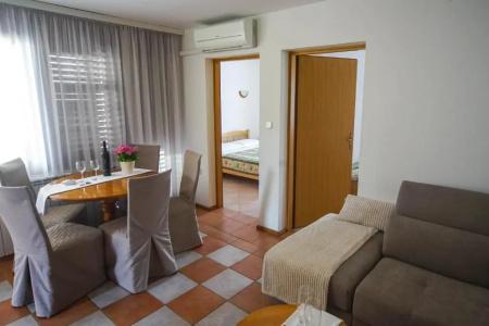 and Rooms Degra - 87