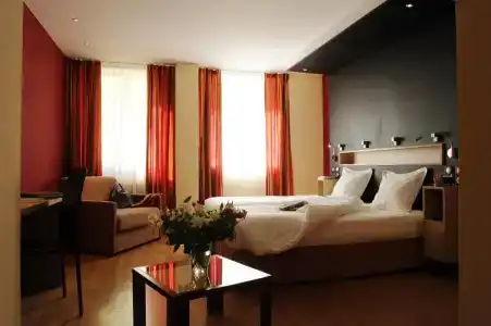 Best Western Plus Monopole Métropole - 74