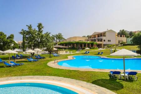 Century Resort - 22