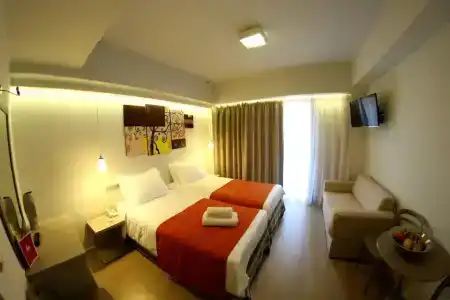 Aura Boutique - 2