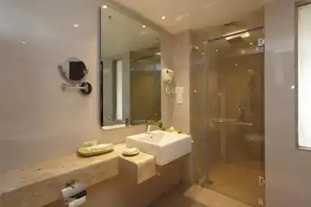 Crowne Imperial - 90