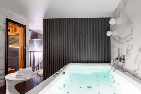 Amsterdam Plaza & Spa - 93