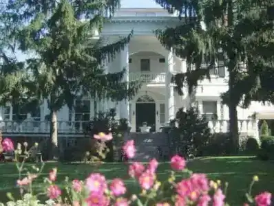 Albemarle Inn - - 55
