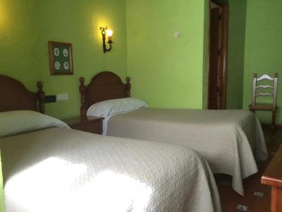 Hermanos Macias - 30