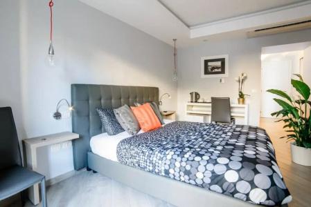 Riviera Luxury Suites - 17