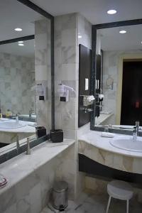 Ramada Plaza Tunis - 52