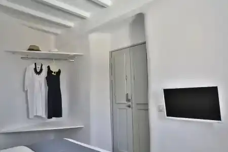 Trieris Villa & Suites - 120