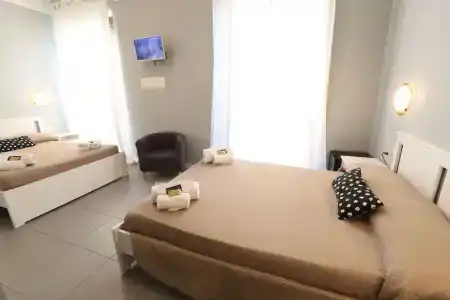 Golden Milano - 5