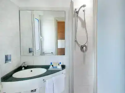 Diána - 5