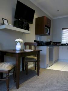 Merivale Manor - 17