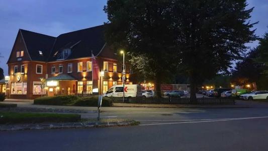 Schollers Restaurant & - 21