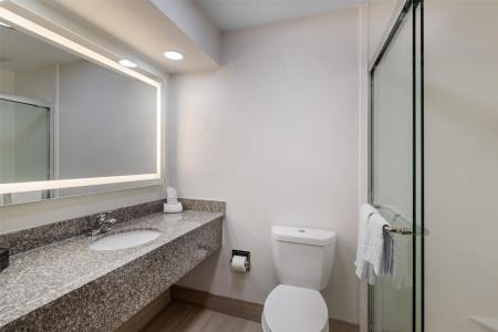 Best Western West - 8