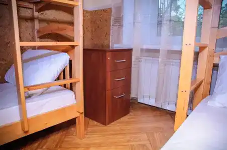 Golden Globus Hostel - 3
