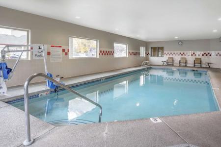 Best Western Plus Peppertree Airport Inn - 18