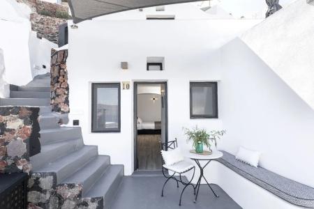 Pearl of Caldera Oia - Boutique by Pearl Collection - 112