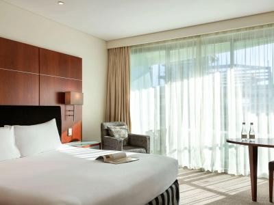 Pullman - 5
