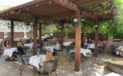 Rogue Regency Inn & Suites - 28