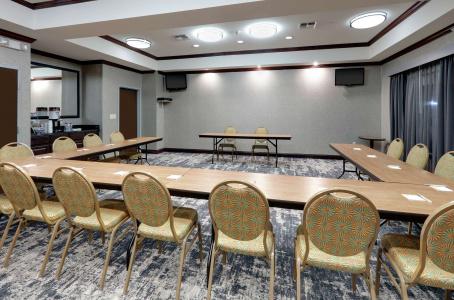 Hampton Inn & Suites I-20 - 19