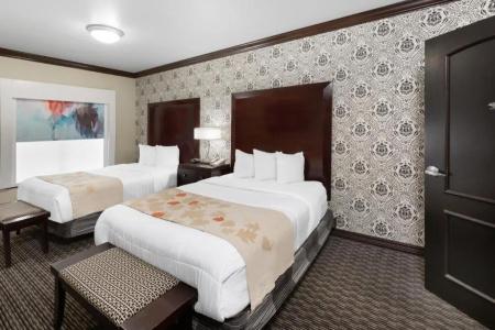 Hawthorn Suites by Wyndham - 48