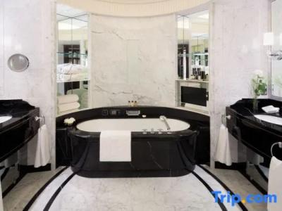 The Peninsula - 55