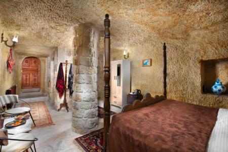 Romantic Cave - 44