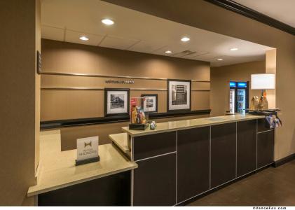 Hampton Inn & Suites - 20