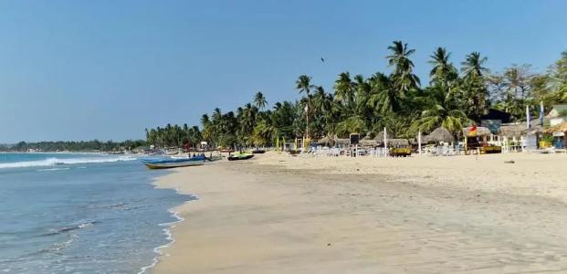 Lucky Beach Resort - 5