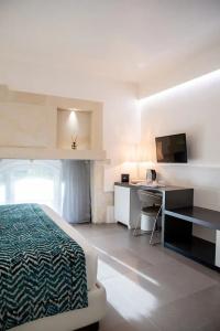 Caportigia Boutique - 121