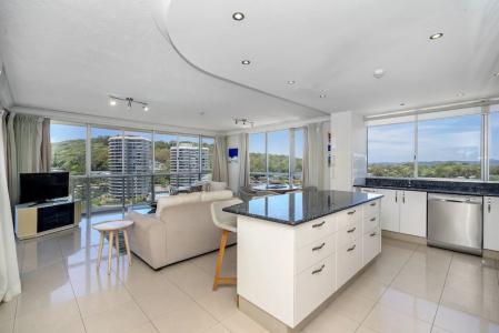 Burleigh Beach Tower - 115