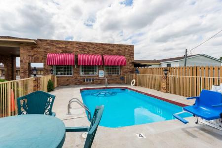 Econo Inn & Suites Sw - 14