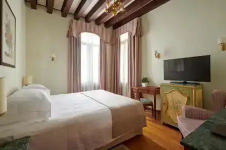 Cipriani - 85