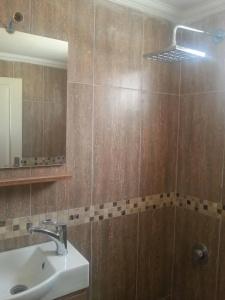 Buhara Family Inn - 9