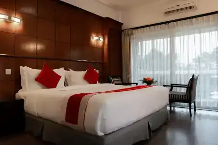 Waterfront by KGH Group - 28