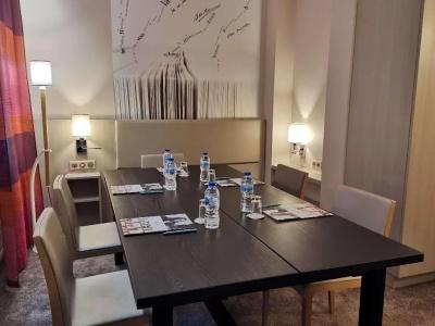 Mercure Paris Montparnasse Raspail - 11