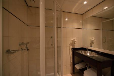 Best Western Dam Square Inn - 8