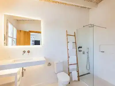 The Sea Club - 215