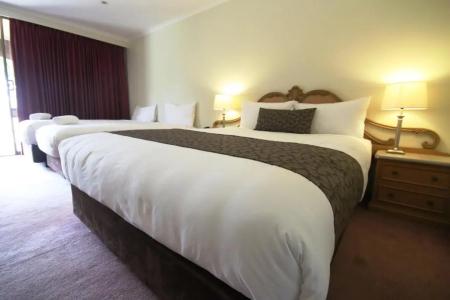 Bell Tower Inn - 22