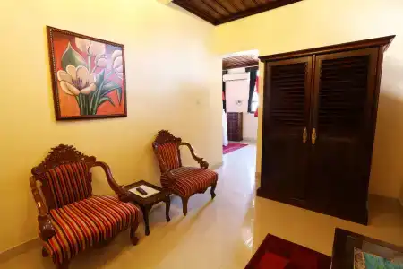Tausi Palace - 11