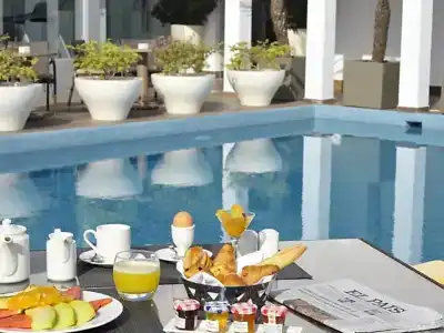 Mövenpick Casablanca - 9