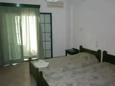 Zoe - 38