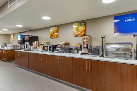 Comfort Inn Charlotte Airport Uptown - 34